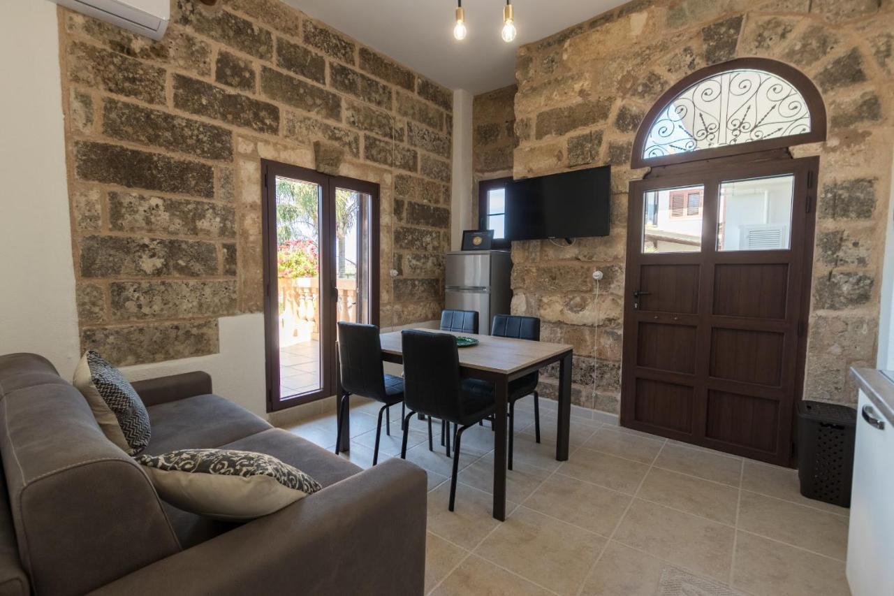 Drooms. Felline Exterior photo